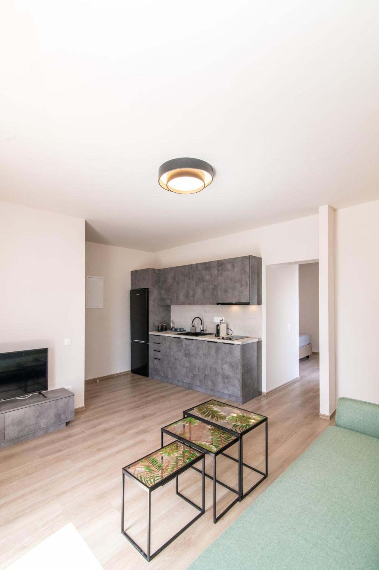 Apartment Local Living House