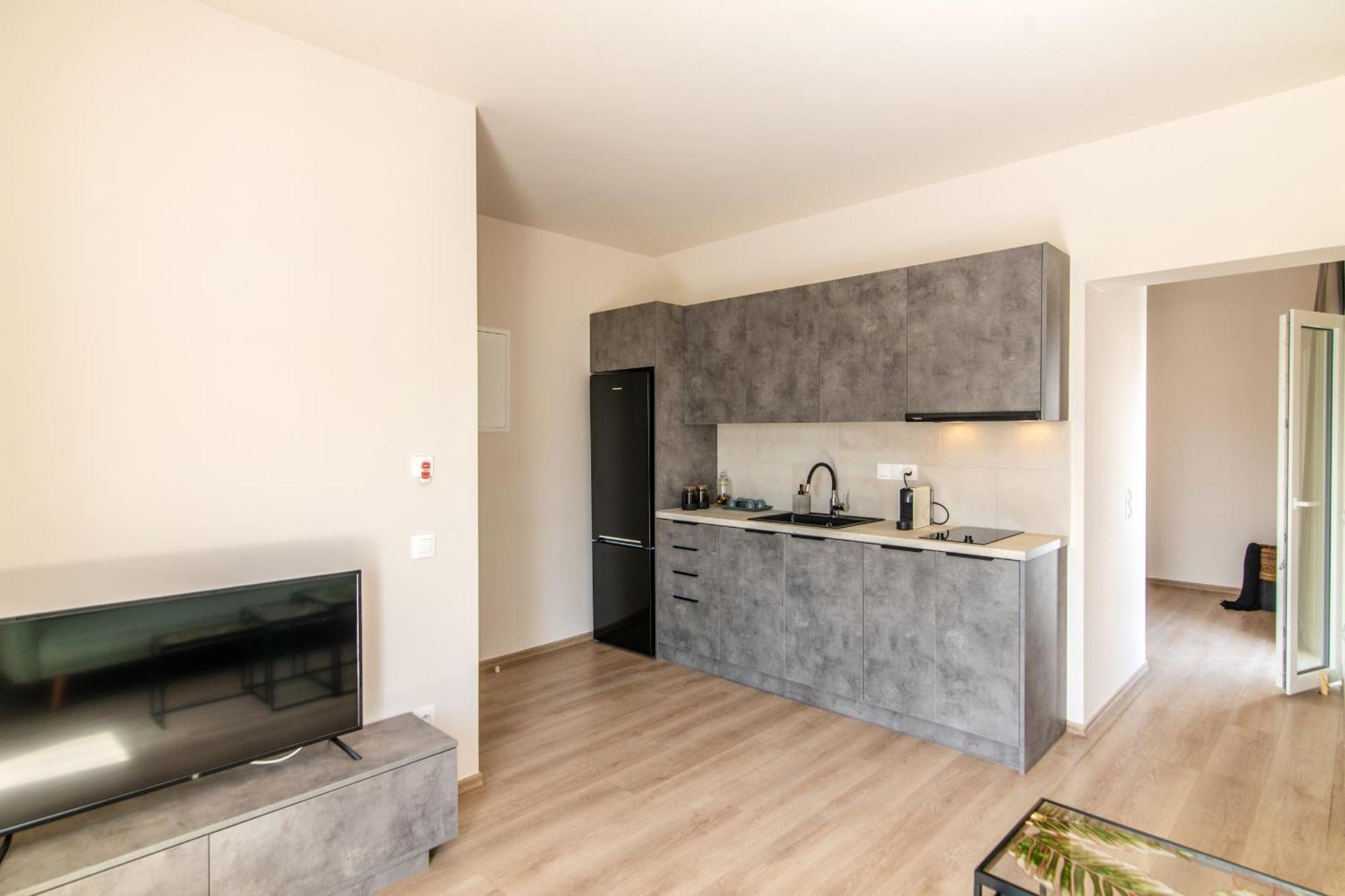 Local Living House Apartment *